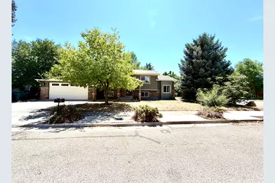 105 Cedar Dr, Vernal, UT 84078 - Photo 1