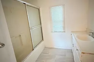 27 N Engstrom Way W, Layton, UT 84040 - Photo 4