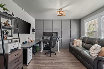 4904 W Yellow Topaz Dr, Herriman, UT 84096 - Photo 4