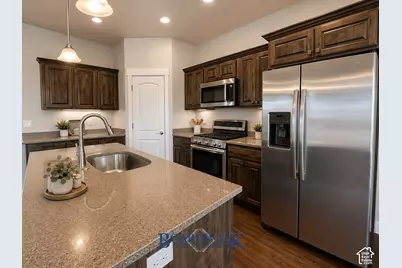 4462 W Lone Shadow Ln S, Herriman, UT 84096 - Photo 8
