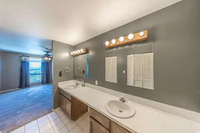 621 Raygene Way, North Salt Lake, UT 84054 - Photo 20