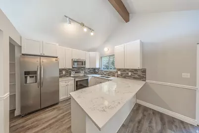 621 Raygene Way, North Salt Lake, UT 84054 - Photo 12