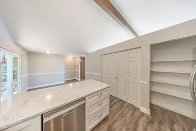 621 Raygene Way, North Salt Lake, UT 84054 - Photo 14