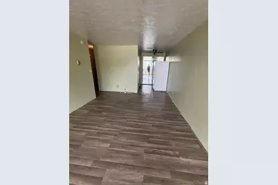 87 W 300 N #406, Salt Lake City, UT 84103 - Photo 4