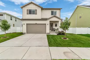 3350 N Flicker Dr, Eagle Mountain, UT 84005 - Photo 2
