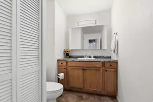 985 E Essex Ct Way, Midvale, UT 84047 - Photo 16