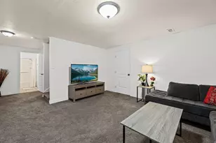 985 E Essex Ct Way, Midvale, UT 84047 - Photo 26