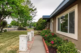 2916 W Lehi Dr, Salt Lake City, UT 84119 - Photo 2
