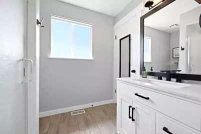 2011 N 225 E, Centerville, UT 84014 - Photo 18