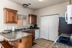 300 E 300 N, Kanab, UT 84741 - Photo 10