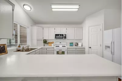 1077 N 690 E, Tooele, UT 84074 - Photo 12