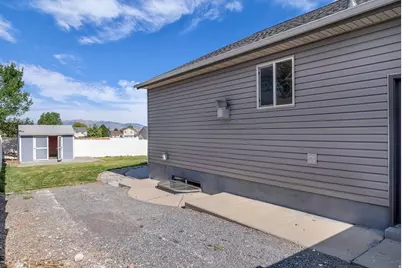 1077 N 690 E, Tooele, UT 84074 - Photo 42