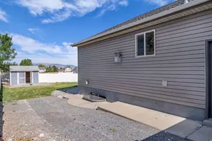 1077 N 690 E, Tooele, UT 84074 - Photo 42
