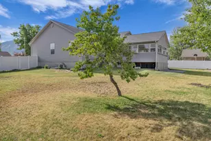 1077 N 690 E, Tooele, UT 84074 - Photo 38