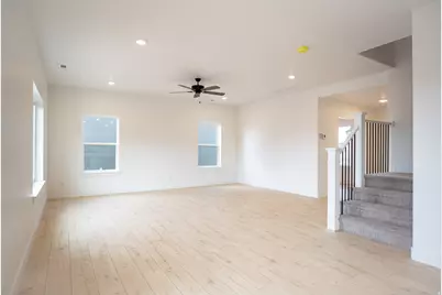 537 W 1850 N, Harrisville, UT 84404 - Photo 4