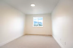 537 W 1850 N, Harrisville, UT 84404 - Photo 10
