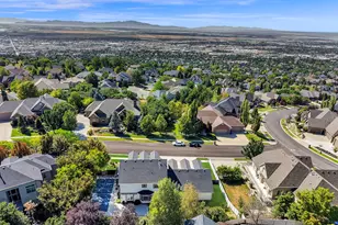 4433 S Devonshire Dr E, Bountiful, UT 84010 - Photo 8
