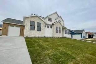 11777 S Muddy Crk Cv, South Jordan, UT 84095 - Photo 2