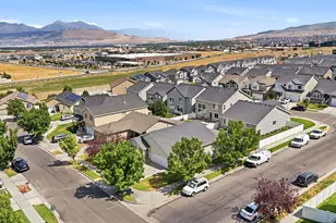 4877 W Quartz Valley Cir, Riverton, UT 84096 - Photo 30