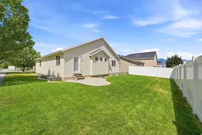 4877 W Quartz Valley Cir, Riverton, UT 84096 - Photo 26