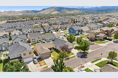 4877 W Quartz Valley Cir, Riverton, UT 84096 - Photo 32