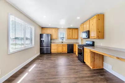 115 E 300 S, Santaquin, UT 84655 - Photo 6