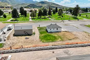 115 E 300 S, Santaquin, UT 84655 - Photo 2