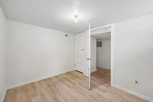359 W 400 S, Provo, UT 84601 - Photo 22