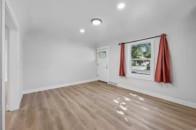 359 W 400 S, Provo, UT 84601 - Photo 8