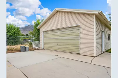 528 N 300 W, Brigham City, UT 84302 - Photo 16