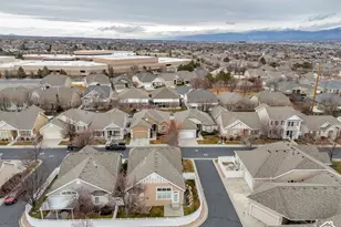 1533 W Homecoming Ave, South Jordan, UT 84095 - Photo 32