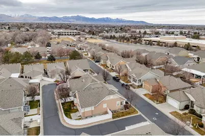 1533 W Homecoming Ave, South Jordan, UT 84095 - Photo 24