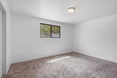 5276 S Huntington Cir, Taylorsville, UT 84129 - Photo 12