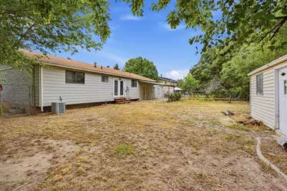 5276 S Huntington Cir, Taylorsville, UT 84129 - Photo 20