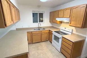10753 S 895 E, Sandy, UT 84094 - Photo 4