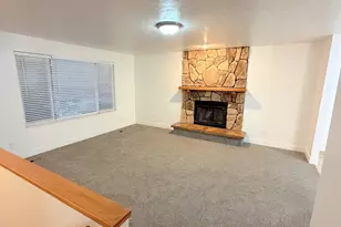 10753 S 895 E, Sandy, UT 84094 - Photo 10