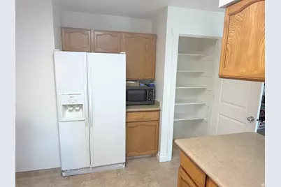 10753 S 895 E, Sandy, UT 84094 - Photo 6