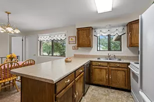 13333 S 2900 W, Riverton, UT 84065 - Photo 8