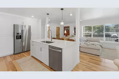 1970 E Laird Dr S, Salt Lake City, UT 84108 - Photo 12