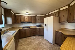 80 W 200 N, Wellington, UT 84542 - Photo 4
