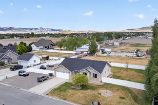 465 E 400 S, Centerfield, UT 84622 - Photo 2