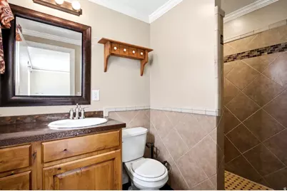 648 W 700 N, Clearfield, UT 84015 - Photo 16