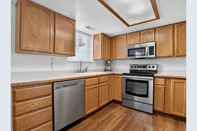19 E 180 N, Orem, UT 84057 - Photo 12