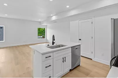 821 W 800 S #102, Salt Lake City, UT 84104 - Photo 10