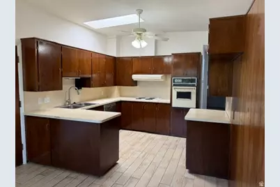 756 E 400 N, Bountiful, UT 84010 - Photo 10