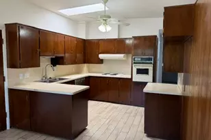 756 E 400 N, Bountiful, UT 84010 - Photo 10
