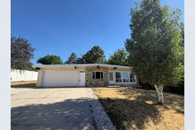 756 E 400 N, Bountiful, UT 84010 - Photo 2