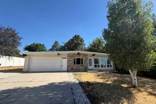 756 E 400 N, Bountiful, UT 84010 - Photo 2