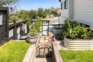 660 E Valley View Cir, North Salt Lake, UT 84054 - Photo 24