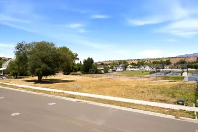 532 E Iris Ln #104, South Weber, UT 84405 - Photo 6